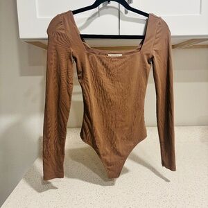 ARITZIA Long Sleeve Square Neck Bodysuit SZ XS